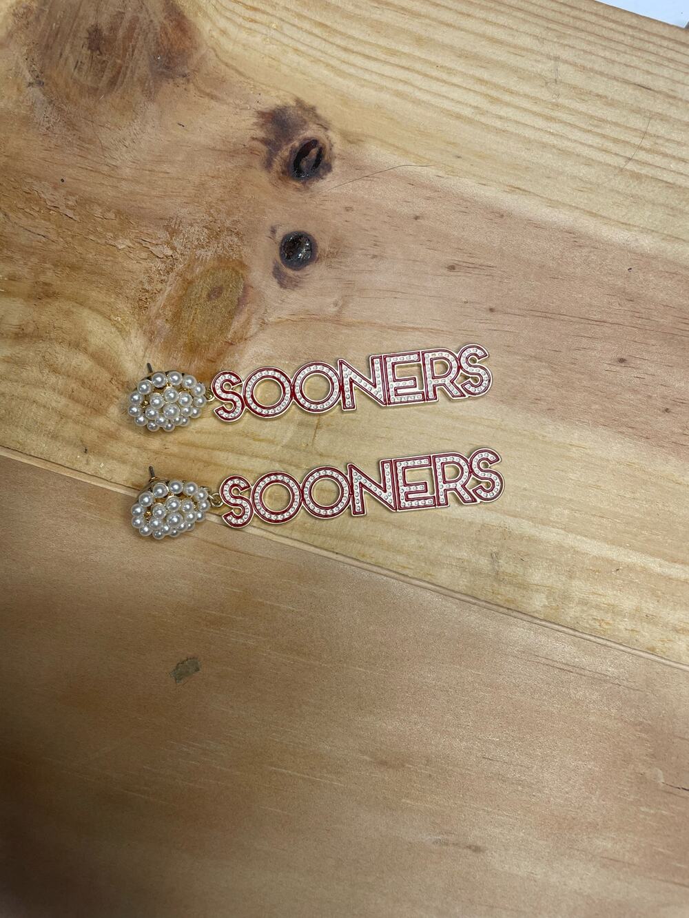 Oklahoma Sooners Pearl Cluster Dotted Enamel Drop Earrings